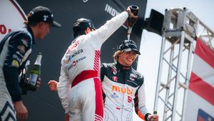 Podium i heroiczna walka z awarią. Kucharczyk znów dał popis w USA