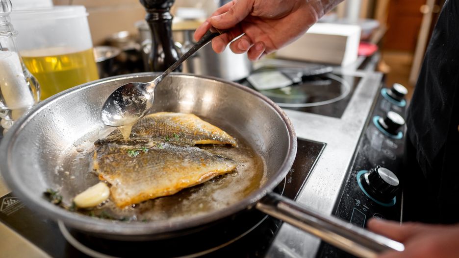 Ryba wprost z patelni zawsze smakuje