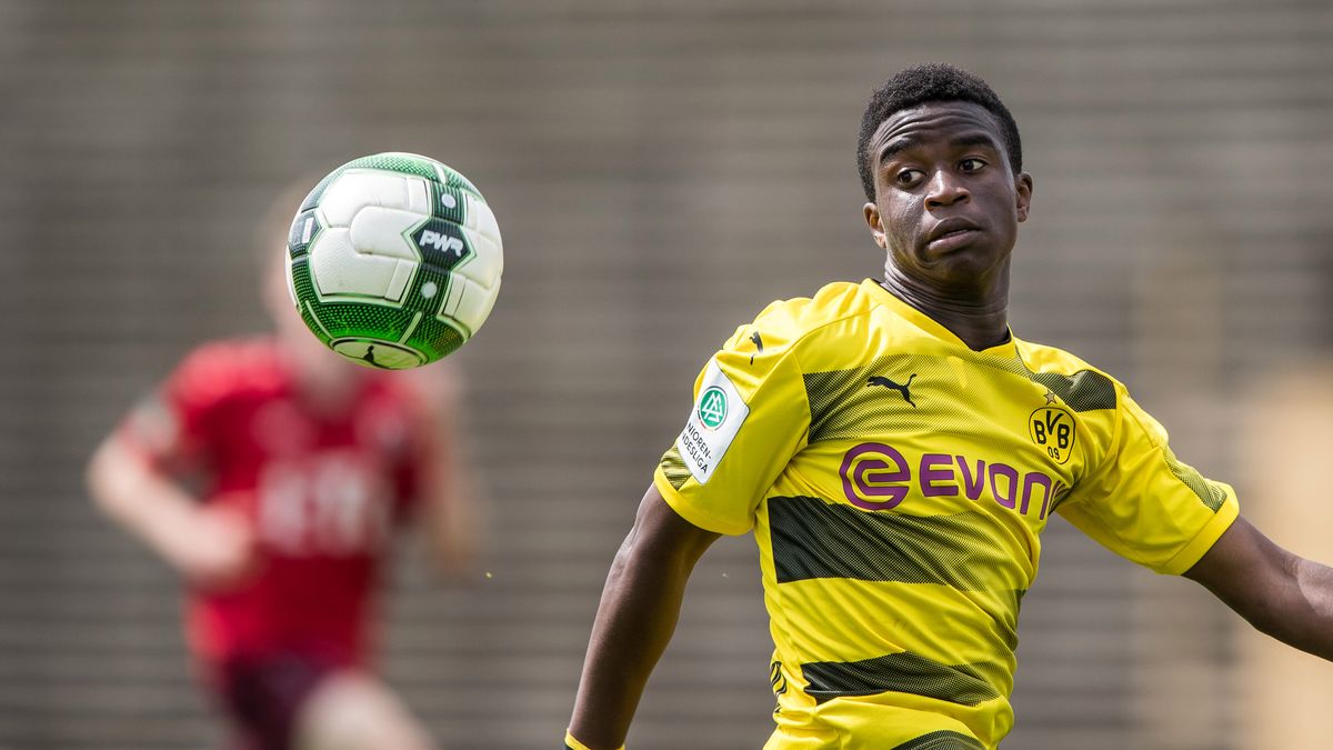 Getty Images / Lukas Schulze / Stringer / Na zdjęciu: Youssoufa Moukoko