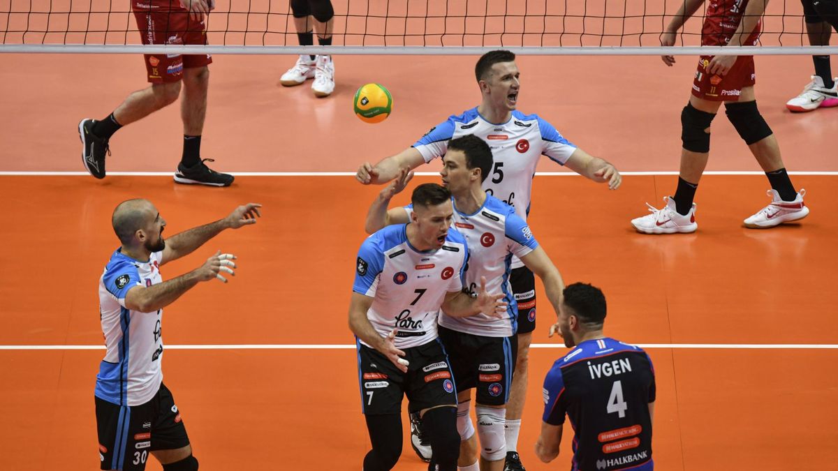 Materiały prasowe / CEV / Na zdjęciu: siatkarze Halkbanku Ankara