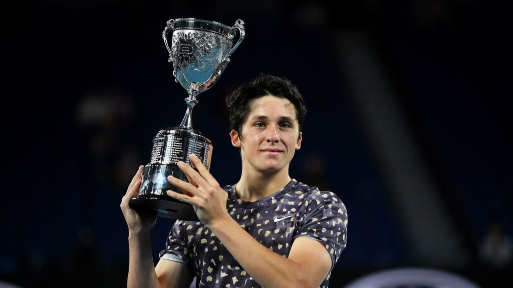 Getty Images / Morgan Hancock / Na zdjęciu: Harold Mayot, mistrz Australian Open 2020 w singlu chłopców