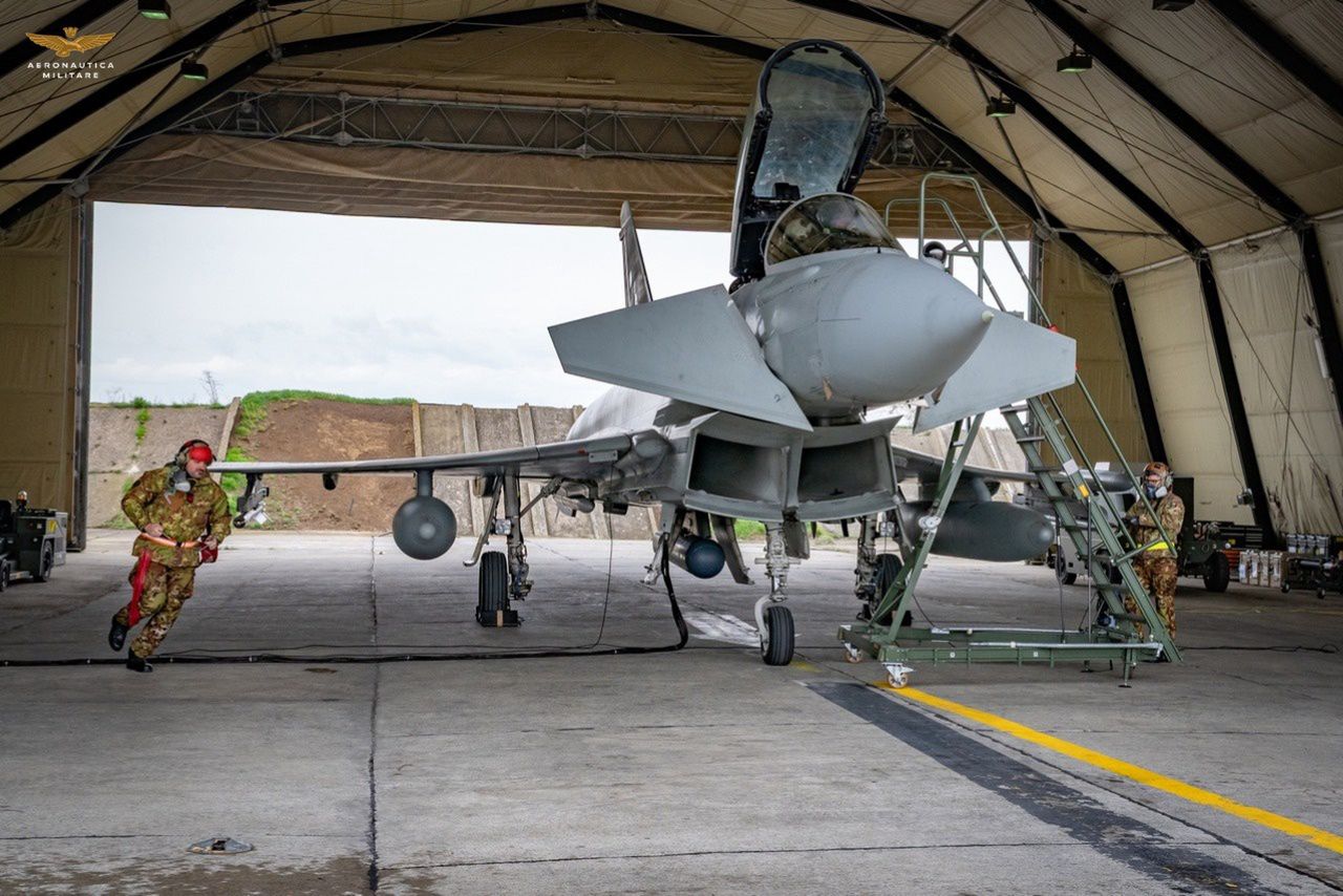 Italian typhoons armed with meteor missiles: A new era in NATO air defense in Romania
