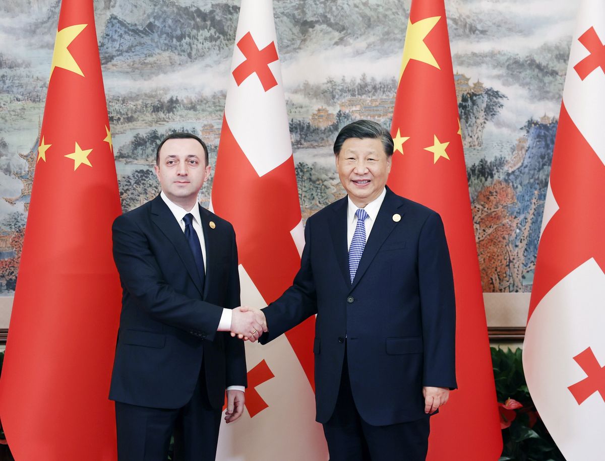 Prezydent Chin Xi Jinping i premier Gruzji Irakli Garibaszwili 