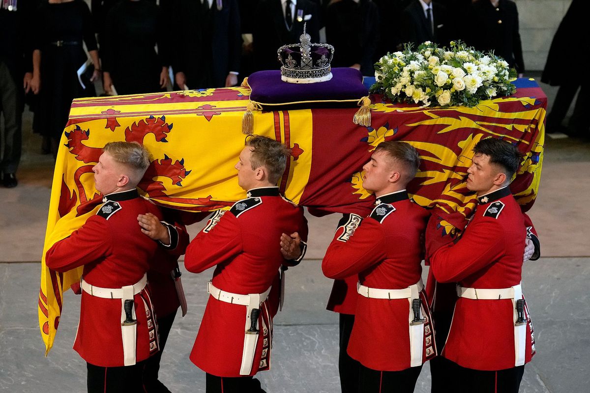 Uroczystości pogrzebowe królowej Elżbiety II rozpoczną się 19 września 2022 r.