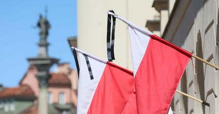 Była 12:55. Tusk opublikował komunikat ws. żałoby narodowej
