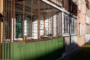Mandat za upiększanie balkonu? Prawo stawia sprawę jasno