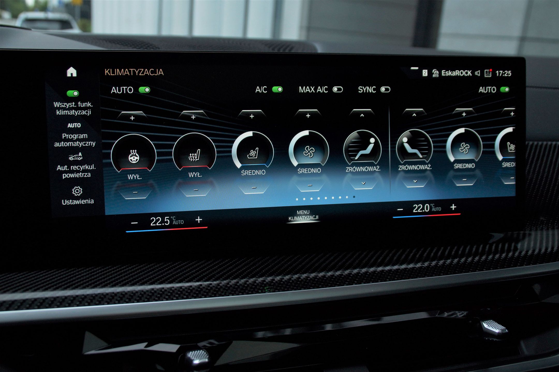 BMW X5 M60i