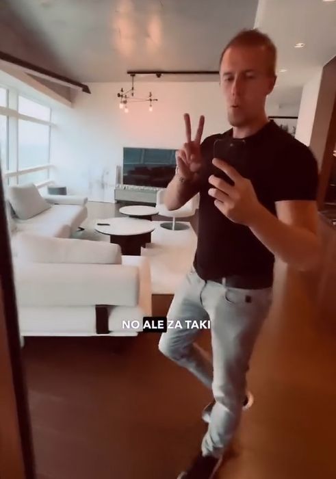 Dawid Piątkowski chwali się apartamentem na Złotej 44. Ile za niego płaci?