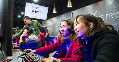Chińczycy grają w polskie gry. Polska branża gier video na Festiwalu Polskie Kręgi Sztuki w Chinach