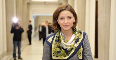 Euro 2012. Mucha powitała kibiców i zrobiła błąd