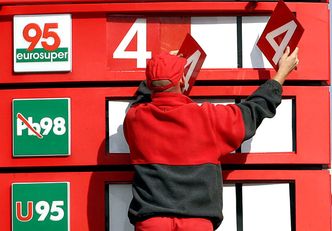 Tanio na stacjach to już było. Cena ropy najwyżej od dwóch lat