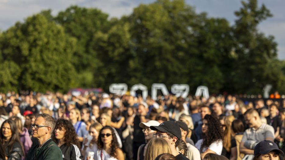 Publiczność na festiwalu Zorza