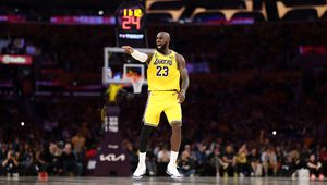 Poradzili sobie bez Luki. 41-letni James poprowadził Lakers!