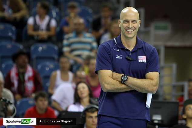 John Speraw ma powody do radości, bo jego zespół awansował do turnieju finałowego LŚ