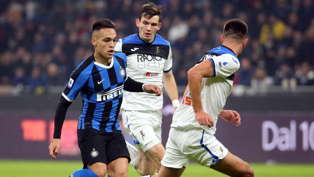 PAP/EPA / MATTEO BAZZI / Na zdjęciu: Lautaro Martinez (z lewej)