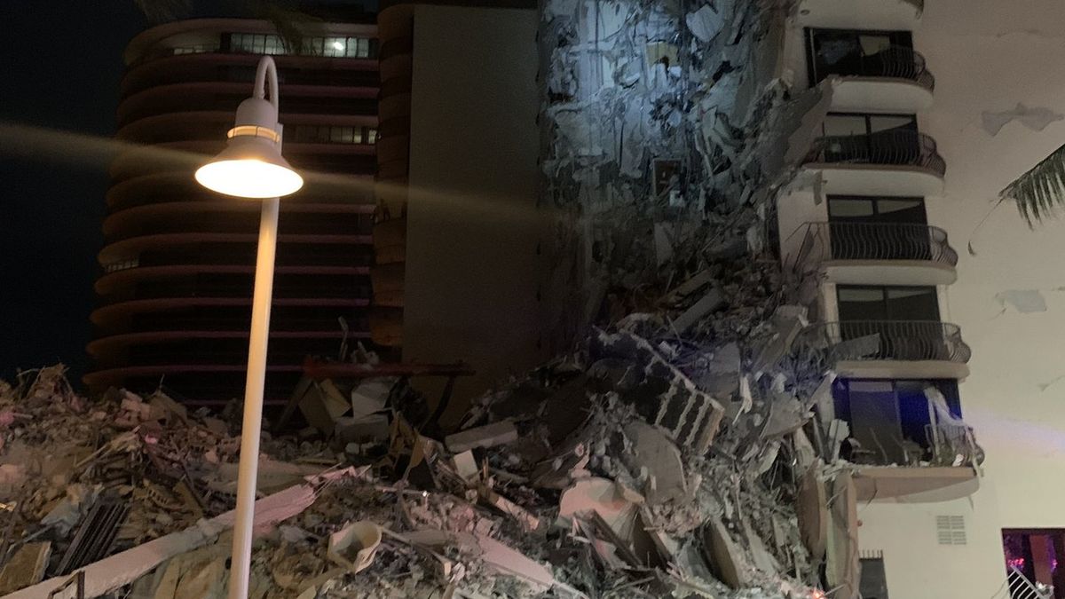   Zawalenie budynku na Florydzie