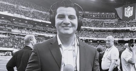 Nie żyje prezenter z Super Bowl. Został znaleziony martwy w pokoju. Okoliczności śmierci są niejasne