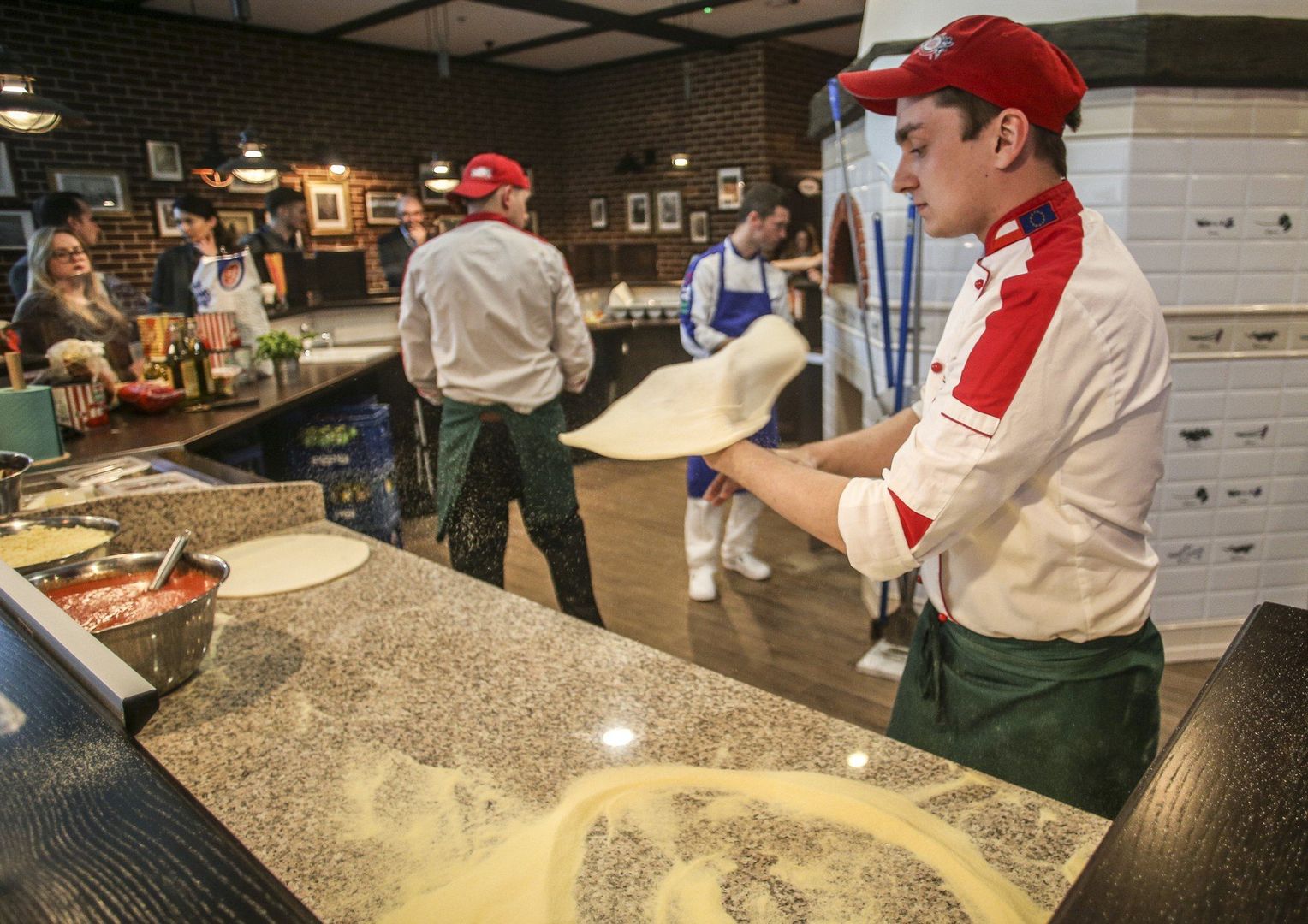 Odsetek przedsiębiorstw, które nie miały w ostatnim okresie trudności z rekrutacją pracowników jest najniższy od lat. To 42,7 proc. firm - o 10,6 p.p. mniej niż rok temu., fot. archiwalne/ilustracyjne K Misztal/Polska Press