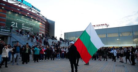 Wybory w cieniu gigantycznej korupcji. Zatrzymano w Bułgarii 425 osób