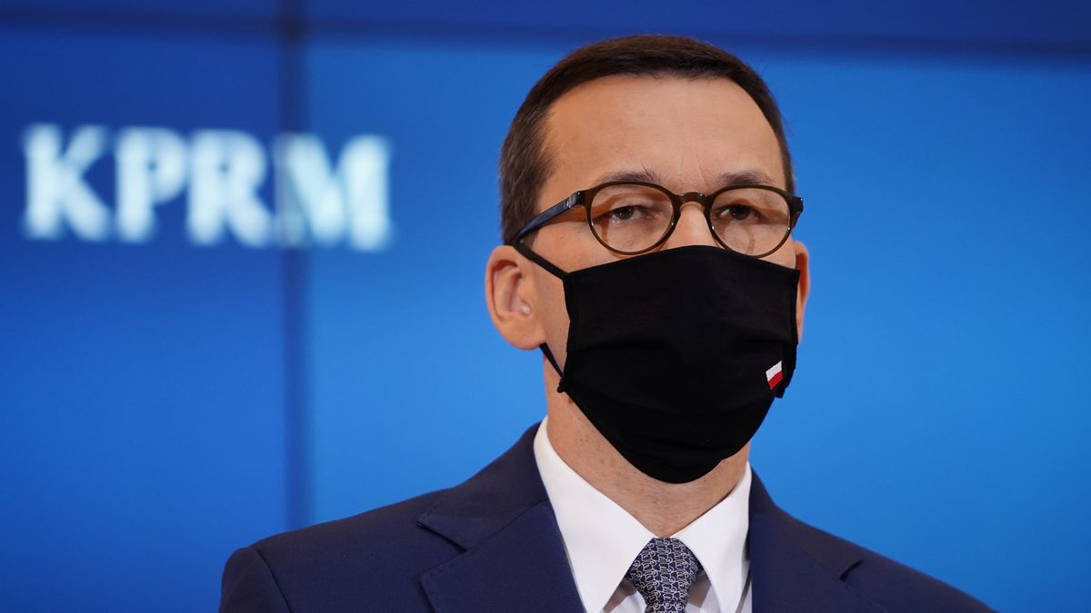 Mateusz Morawiecki miał kontakt z osobą zakażoną