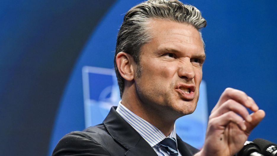 epaselect epa12196979 US Secretary of Defense Pete Hegseth speaks during a press conference after the NATO summit at the World Forum in The Hague, The Netherlands, 25 June 2025. The Netherlands, for the first time in NATO's history of existence, is hosting a NATO summit. EPA/JONAS ROOSENS Dostawca: PAP/EPA.
