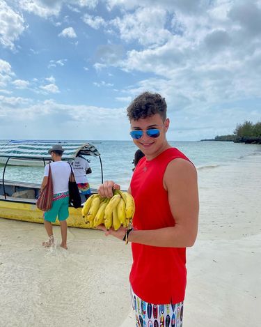 Adam Zdrójkowski na Zanzibarze