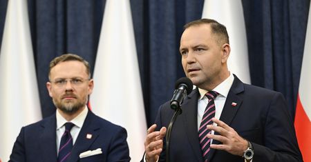Prezydent Nawrocki chce delegalizacji jednej z partii