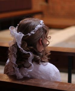 Bijatyka przed Komunią. Policja interweniowała przed remizą w Chruślinie