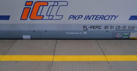 PKP Intercity obniża ceny biletów. Jest decyzja
