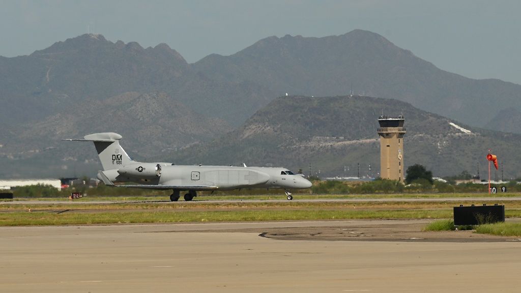 EA-37B Compass Call w bazie Davis-Monthan