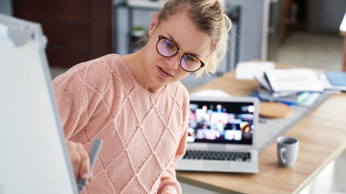 Tylko wybrane grupy nauczycieli otrzymają bony na zakup laptopów