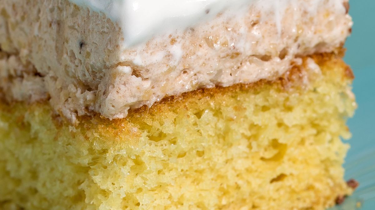 Ciasto migdałowe z kremem chałwowym 