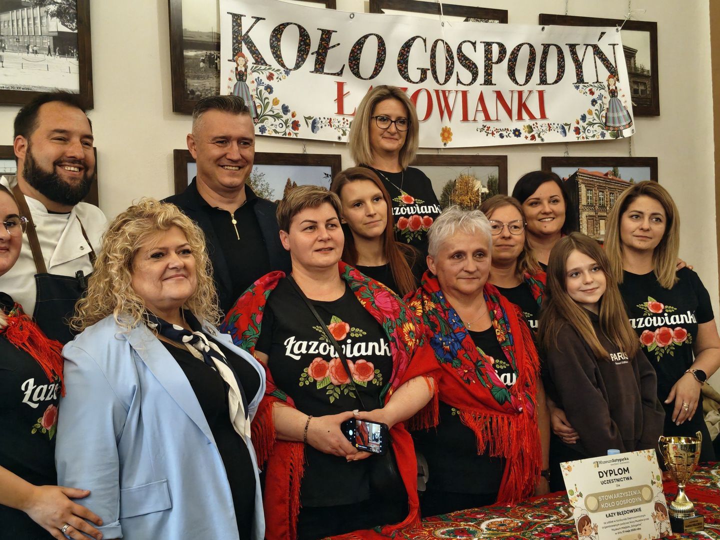 Kliknij w strzałkę, aby zobaczyć następne zdjęcie -&gt;