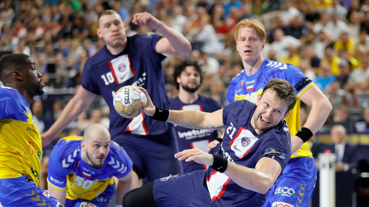 PAP/EPA / RONALD WITTEK / Na zdjęciu: Kamil Syprzak podczas meczu Paris Saint-Germain HB - Barlinek Industria Kielce