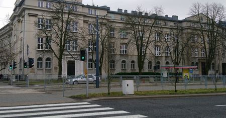Warszawa. W stolicy została erygowana Akademia Katolicka
