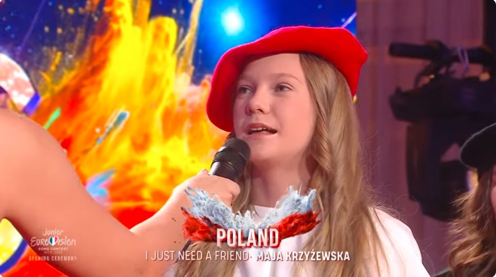 Maja Krzyżewska na otwarciu Eurowizji Junior. Prowadzące zaliczyły wpadkę