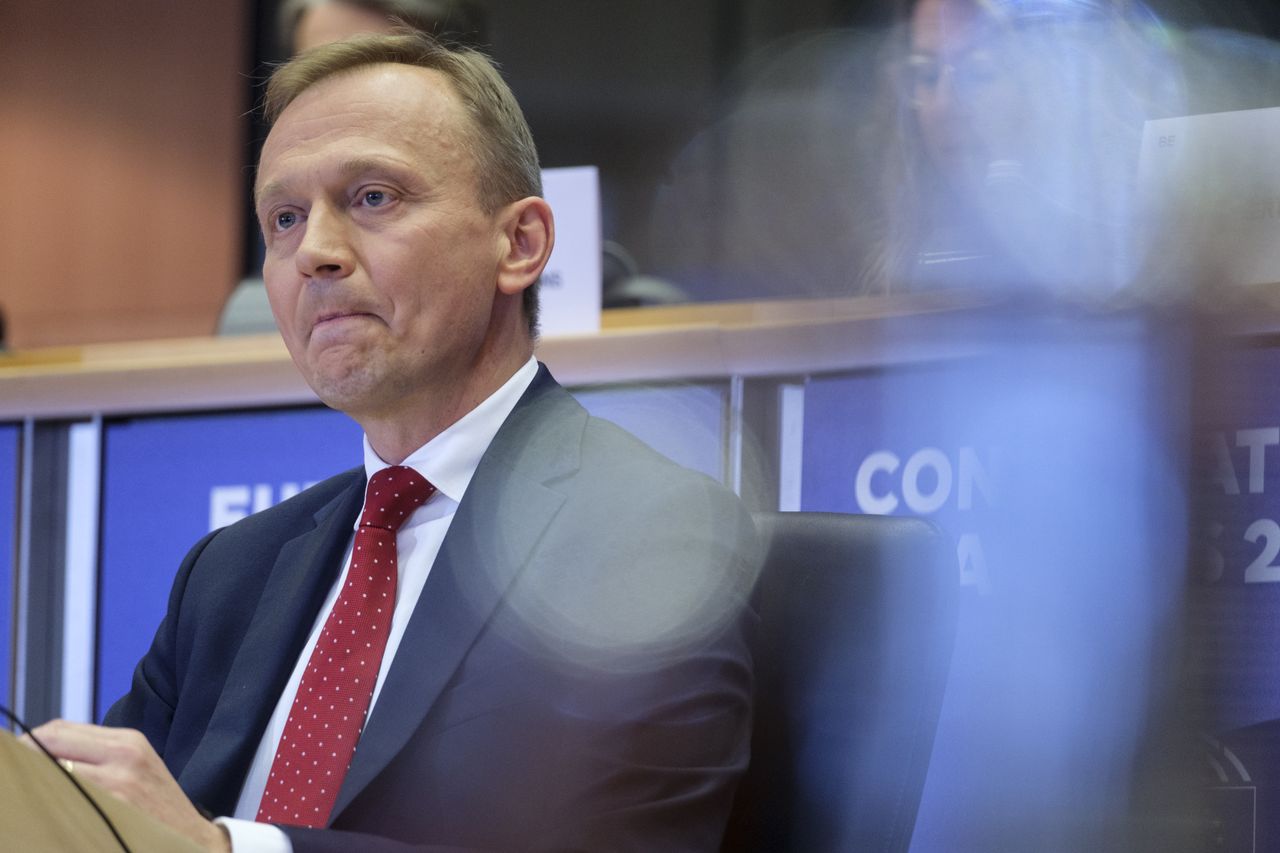 "Nie czas na wyższe składki". Komisarz Serafin o nowym budżecie UE