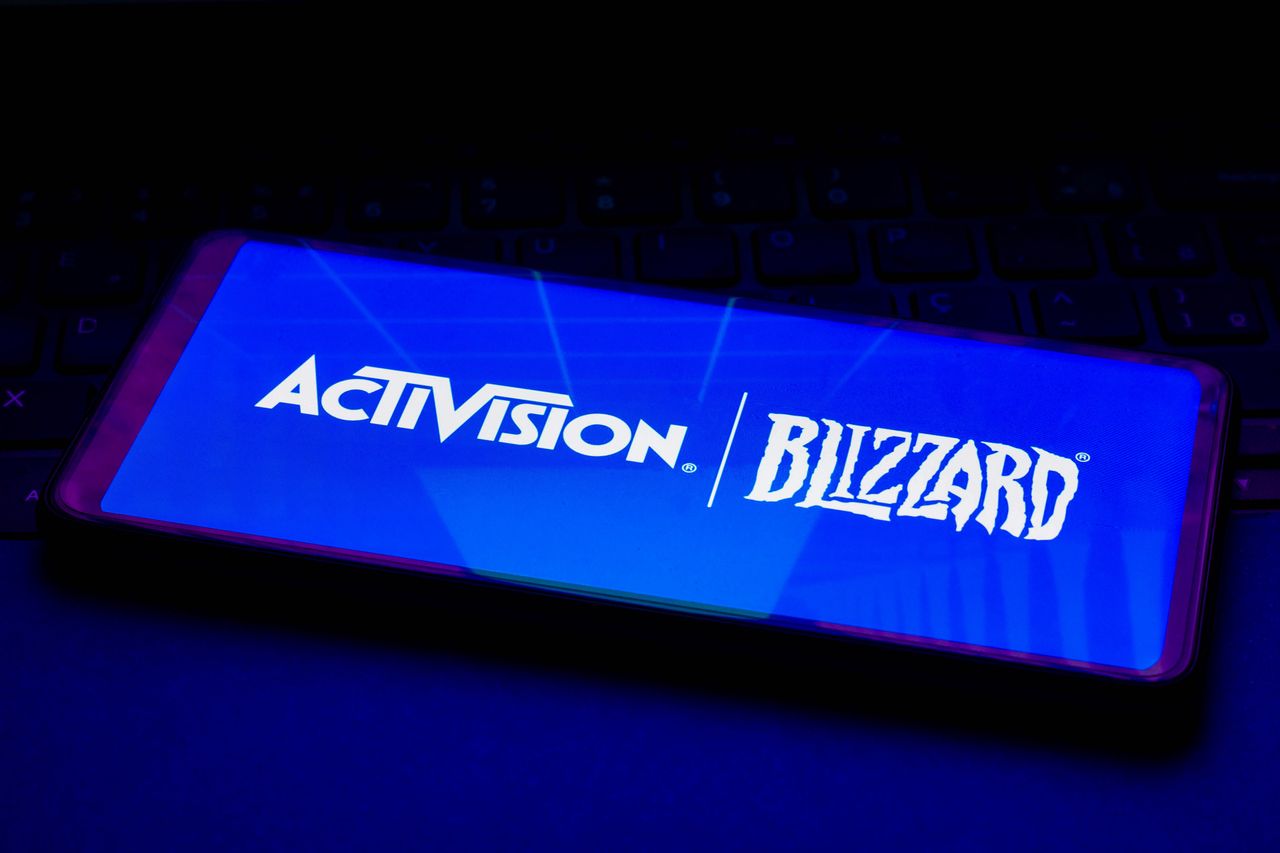 BRAZIL - 2022/02/04: In this photo illustration, an Activision Blizzard logo is displayed on a smartphone screen. (Photo Illustration by Rafael Henrique/SOPA Images/LightRocket via Getty Images)