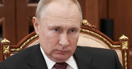 Co Putin szykuje na Krymie? Były szef MSZ dał radę Morawieckiemu