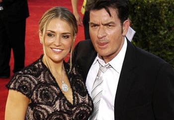 Aktor winien 15 mln dol. alimentów? Była żona daje mu 30 dni