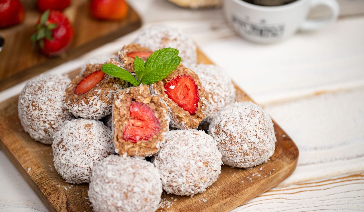 Surprise delight: Coconut-chocolate balls with hidden strawberry twist