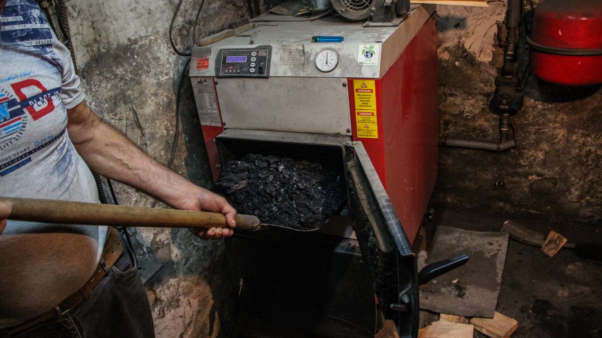 Koniec z piecami grzewczymi w Polsce - nowy plan rządu do 2040 r.