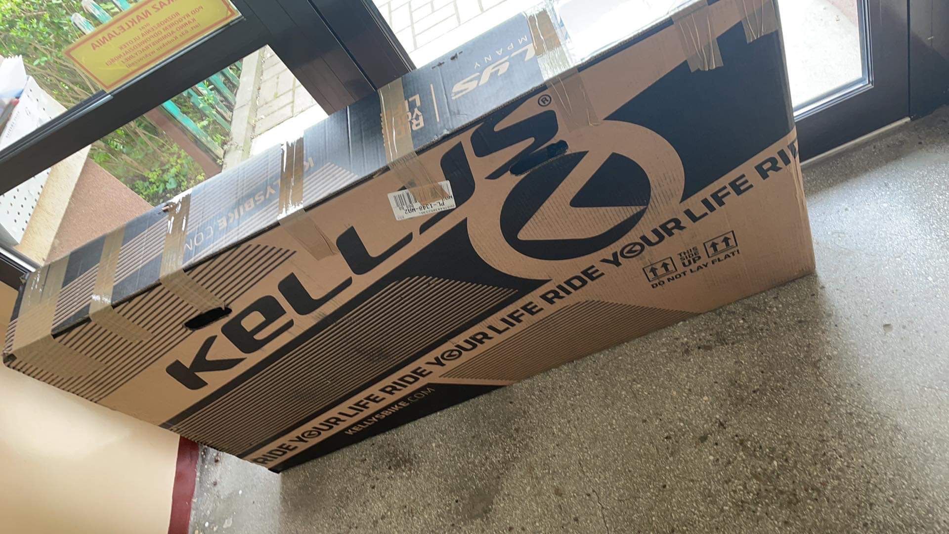 Kellys Soot 50 2021 w rozmiarze S przyszedł do mnie wyregulowany, dobrze zapakowany i gotowy do jazdy.