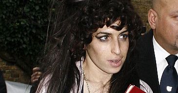 Ćpuny okradły Amy Winehouse!