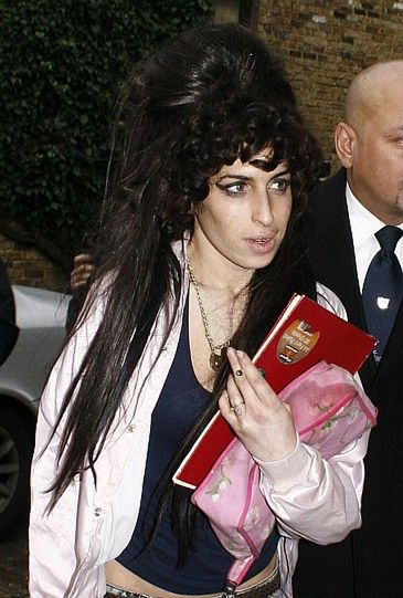 Ćpuny okradły Amy Winehouse!