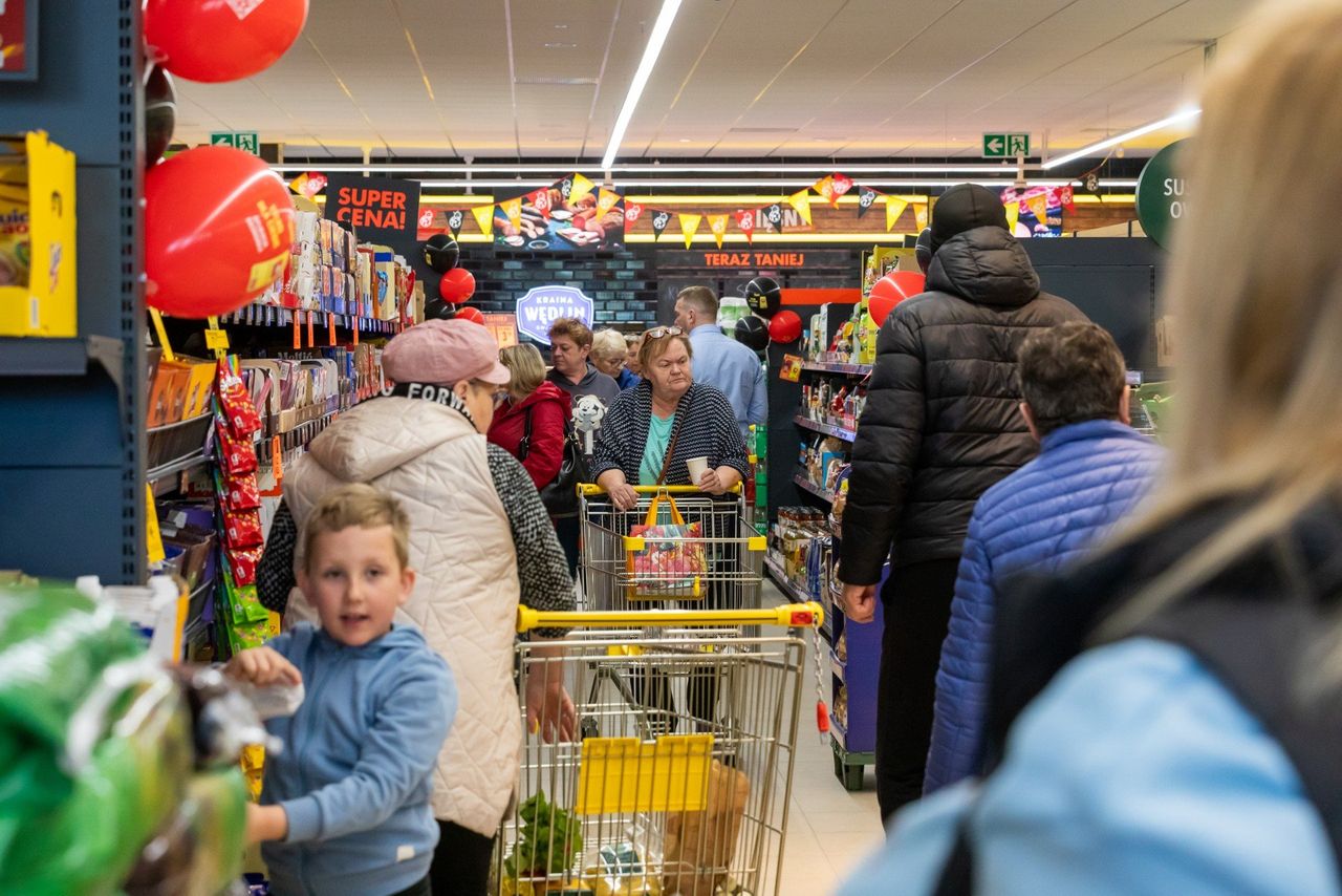 Czy 20 lipca to niedziela handlowa? Te sklepy są otwarte w niedziele z zakazem handlu. Sprawdź!
