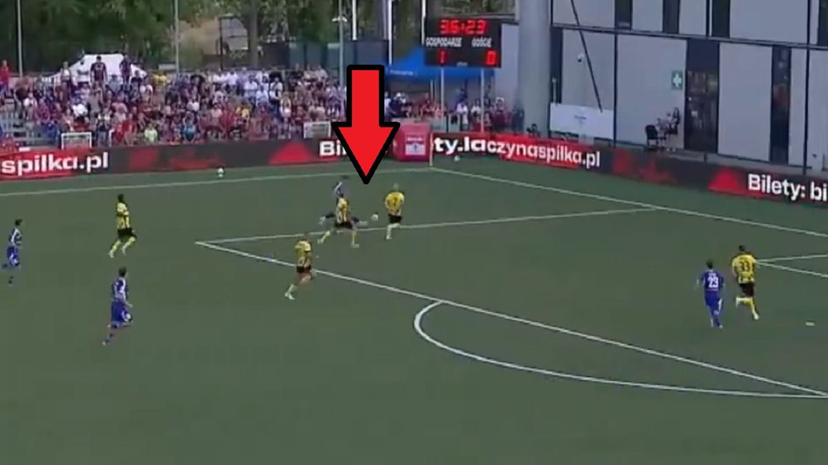 Twitter / Screen / TVP Sport / Na zdjęciu: Kacper Michalski strzelił pięknego (przypadkowego?) gola w meczu z Wieczystą
