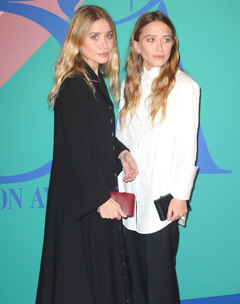 Mary-Kate Olsen, Ashley Olsen
