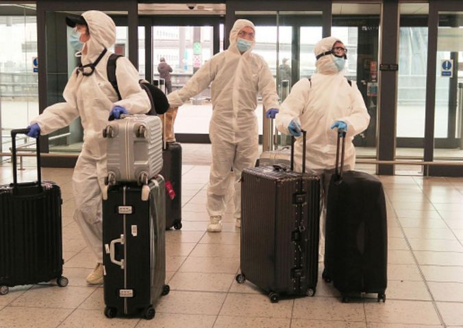 Podróże mogą przyczynić się do 4 fali zakażeń koronawirusem w Polsce. Prof. Tomasiewicz: Będziemy mieli powtórkę z zeszłego roku