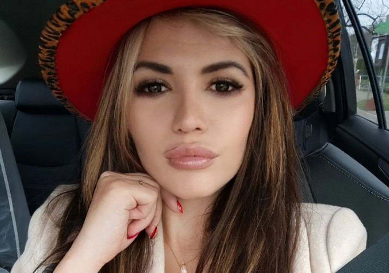 Karolina Kempińska wystawiła ciało na słońce. Wyjątkowo skąpy strój